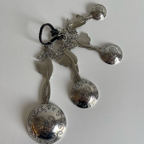 Ganz 4 Piece Angels Measuring Spoon Set for Kitchen - Picture 5 of 7